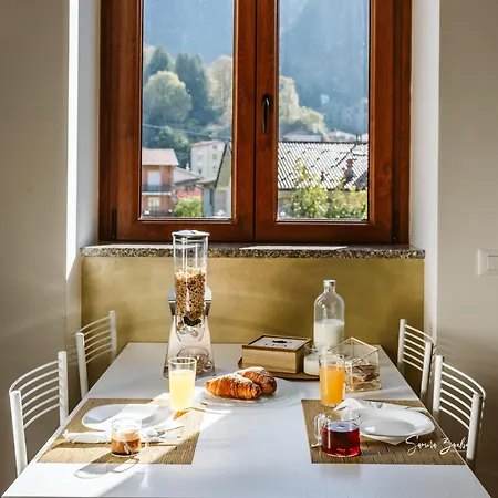 ベッド・アンド・ブレックファスト Narciso Valbrona