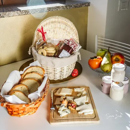 Alojamento de Acomodação e Pequeno-almoço Narciso
