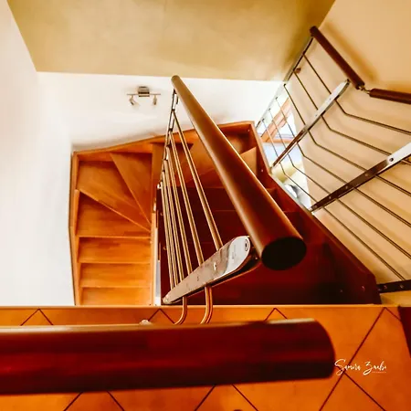 ベッド・アンド・ブレックファスト Narciso Valbrona