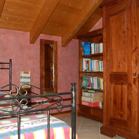 ベッド・アンド・ブレックファスト Narciso Valbrona